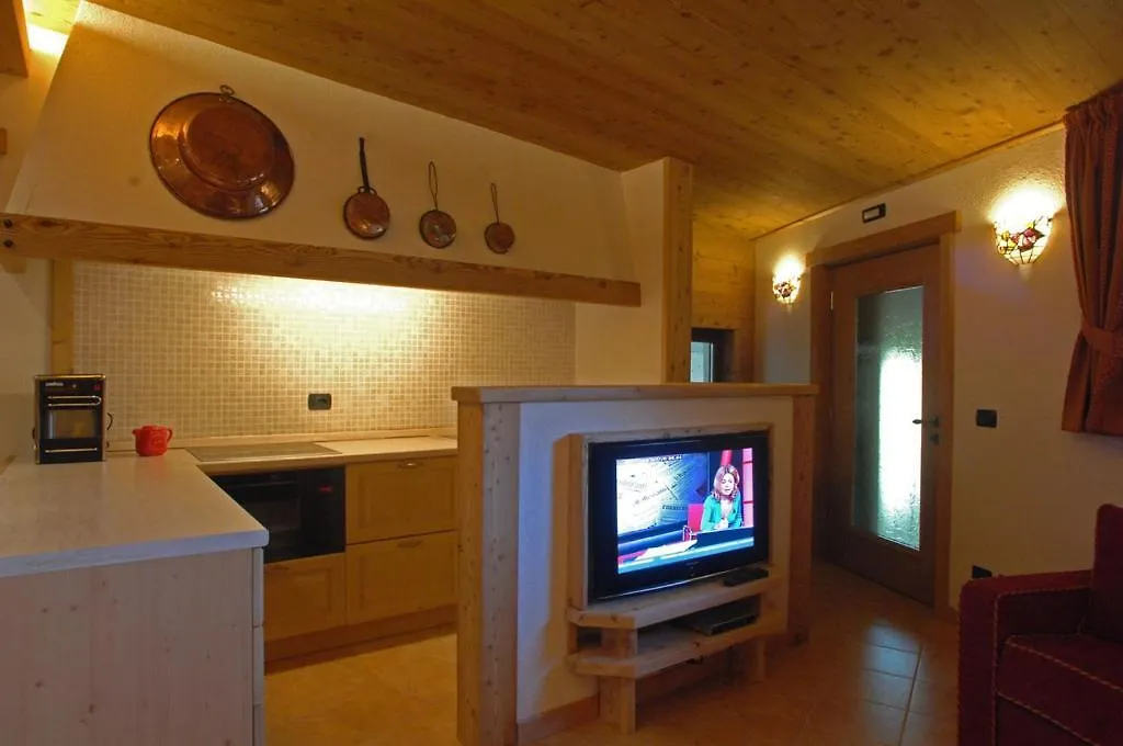 ** מלון דירות ליביניו Chalet Garden איטליה
